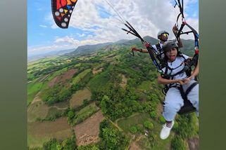 Křičící turistka je názornou ukázkou, proč by instruktoři adrenalinových sportů neměli vtipkovat - Novinky